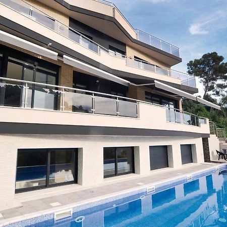 Nice Home In Santa Susanna With House Sea View Exteriör bild